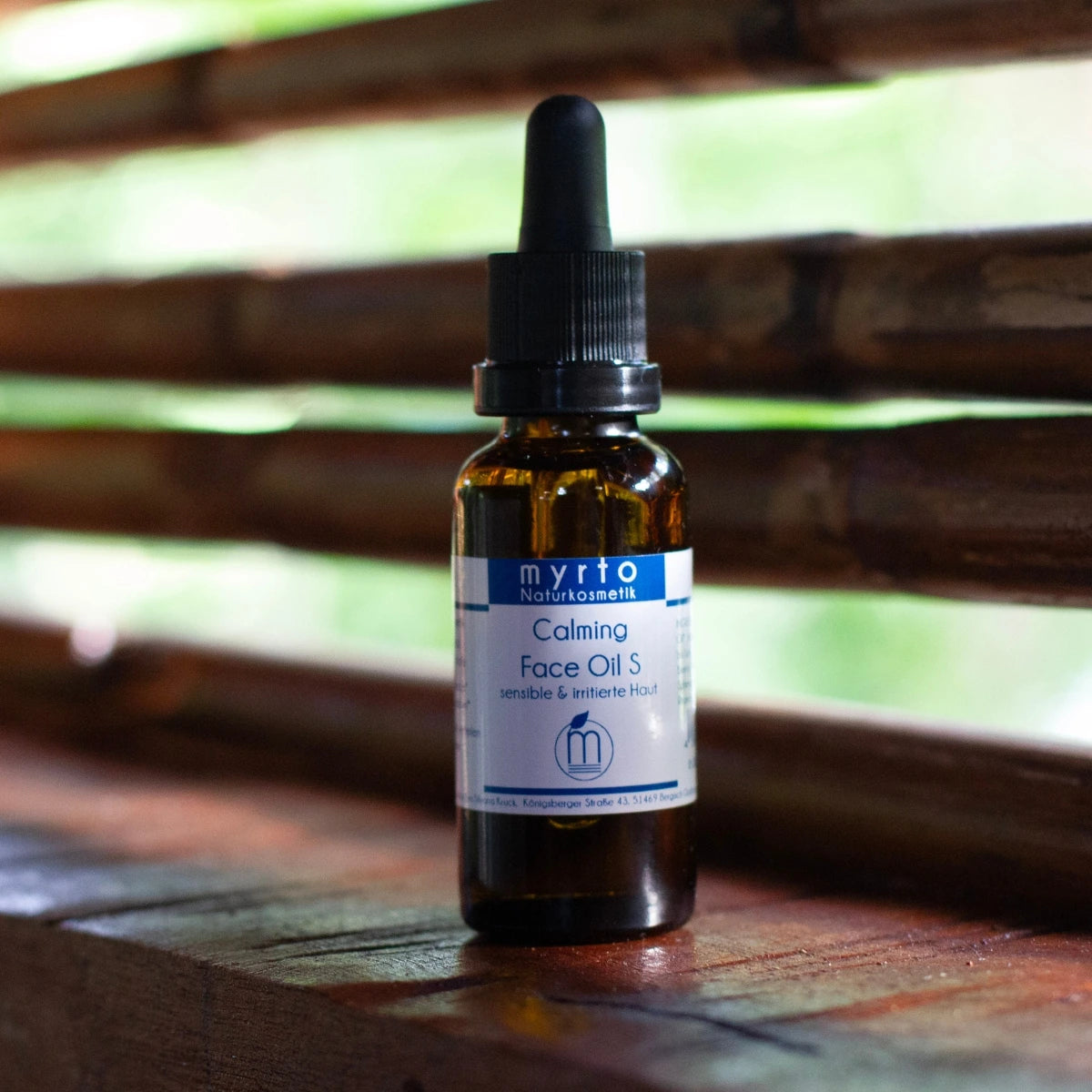 Beruhigendes Gesichtsöl bei Rosacea gegen entzündete Haut | myrto Naturkosmetik