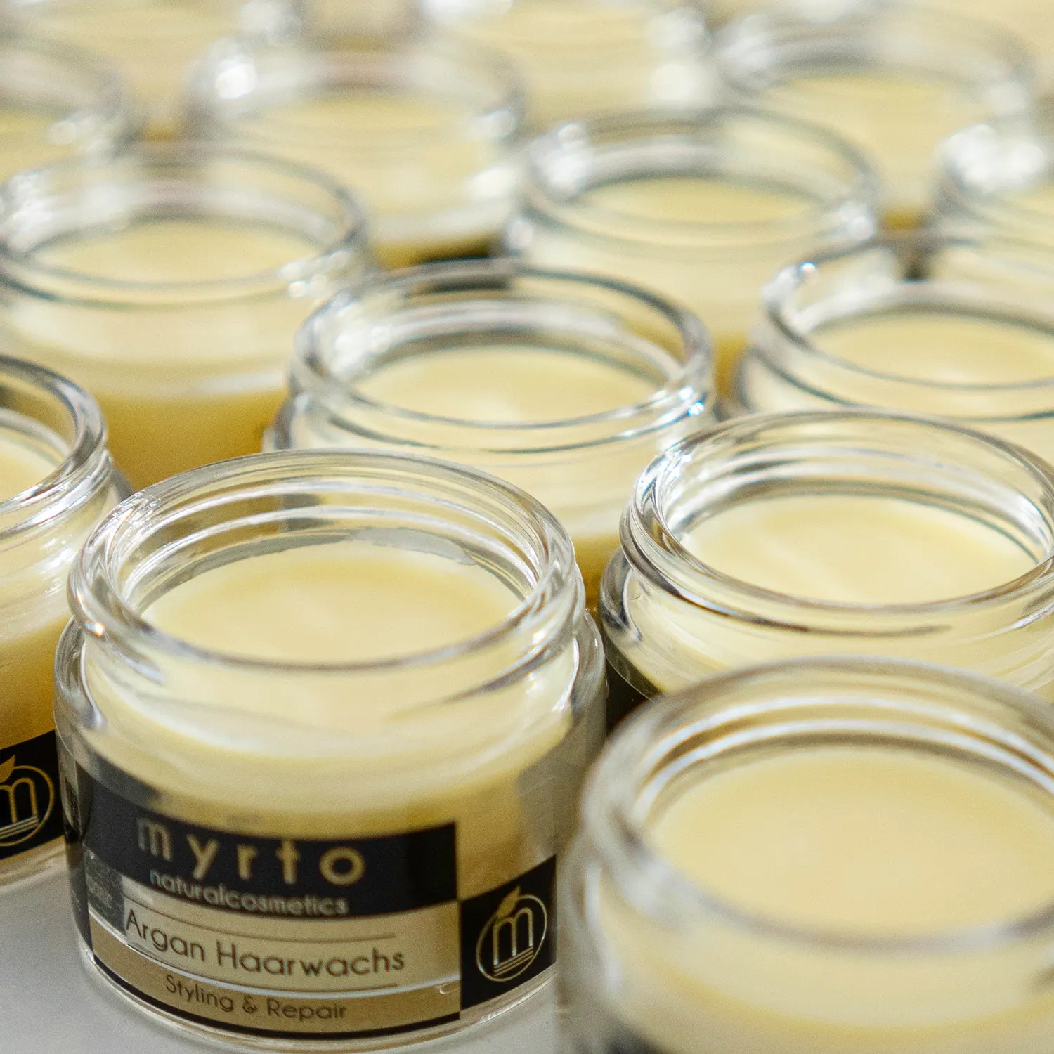 Handgefertigt in unserer Manufaktur | myrto Naturkosmetik